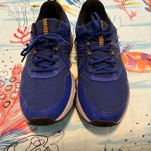 Men’s ASICS Running Shoes